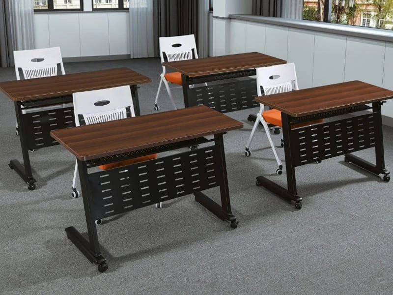 Mesa comercial flip-top de treinamento de aninhamento com painel de mod&eacute;stia