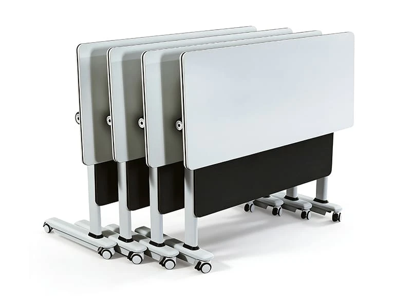 Mesa de treinamento flip-top acess&iacute;vel com rod&iacute;zios trav&aacute;veis