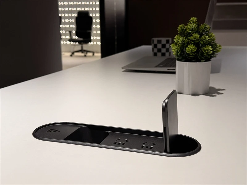 Mesa executiva moderna branca em forma de L com armazenamento