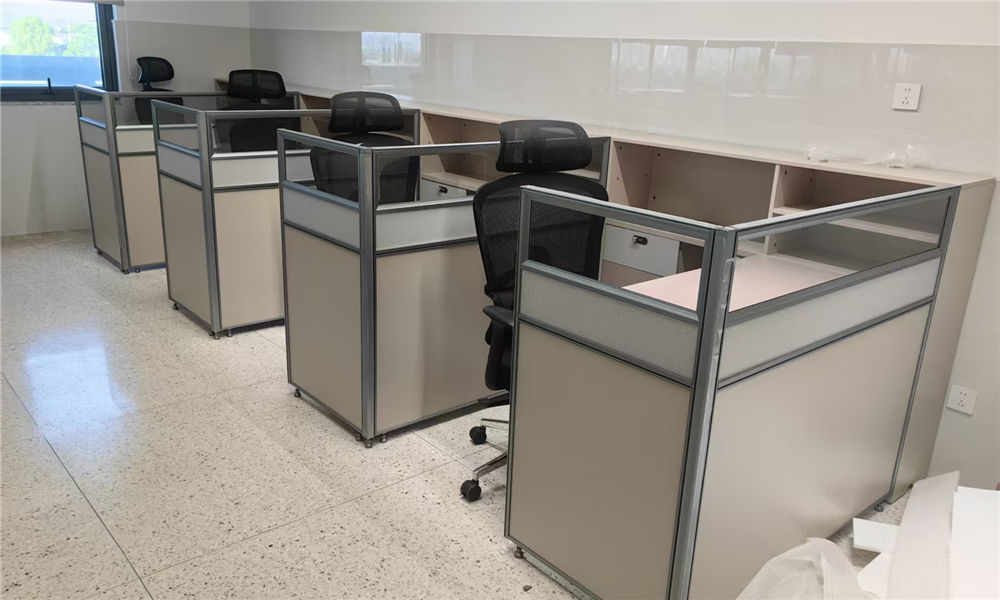 Projeto de Mobiliário para Escritórios da Fábrica Meihu Manufacturing na Tailândia